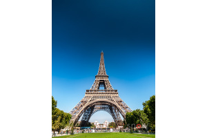 Wide Eiffel