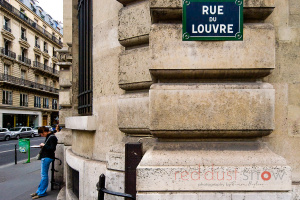 Rue de Louvre 01