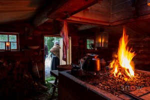 Timmerkojan-Timber-Hut