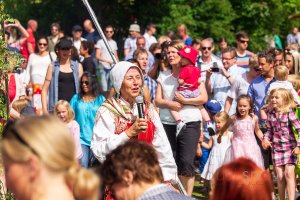 Midsommarstången Dancing