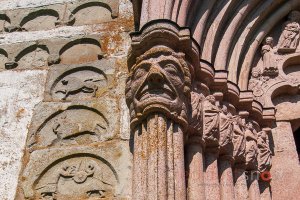 Carvings Hablingbo Kyrka