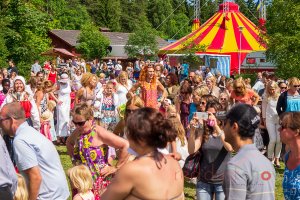 Midsommarstången Dancing